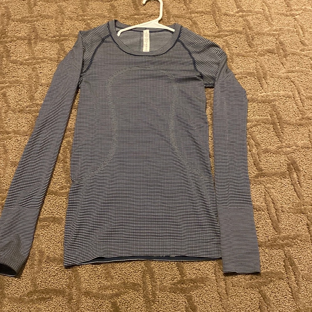 navy striped lululemon swiftly tech long sleeve 2.0
